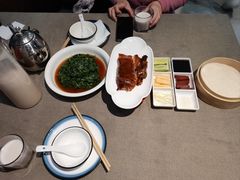 -新颐园本帮江浙菜·红烧猪手煨鲍鱼·红烧肉(顾村公园电台路店)