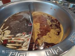 -憨铁匠老火锅(龙岗万科里店)