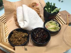 故乡风情-丁里羊肉小镇(天鹅湖总店)