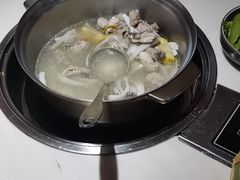 -喃喃椰·糟粕醋·椰子鸡火锅(七堡花园店)