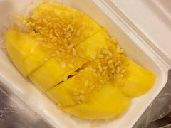 -芒果糯米饭摊子