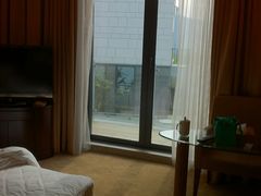 阳台门-苏州清山会议中心