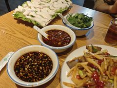 -牛八宝桂林米粉(八里庄店)