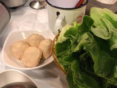 -鲜入围煮花胶鸡海鲜火锅