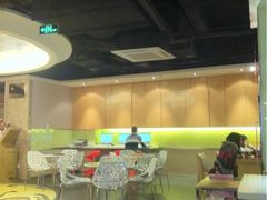 美甲+等位区-商汤天下