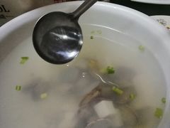 -鑫悦楼煎蟹·16年海鲜大排档