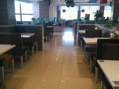 大堂-嘉和一品粥(首经贸店)