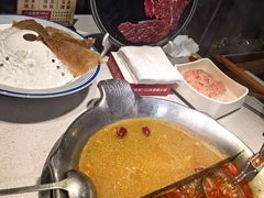 -渝大龙重庆火锅(温泉月亮湾店)