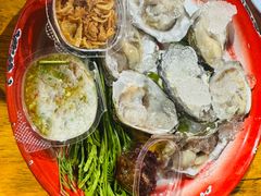 -席娜卡琳火车铁道夜市
