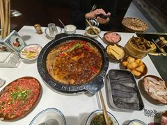 -卤校长老火锅(杨家坪直营店)