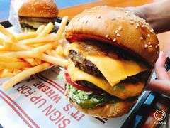 -The Habit Burger Grill 哈比特汉堡(复兴soho店)