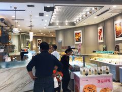 门面-面包新语(龙湖·西宸天街店)