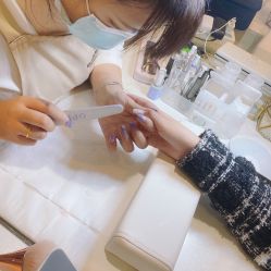 -初颜品佑肌肤管理