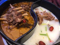 -亿诣蝎府炸酱面羊蝎子火锅(酷车小镇店)