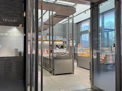 -好利来(上海虹桥新天地Lab主题店)