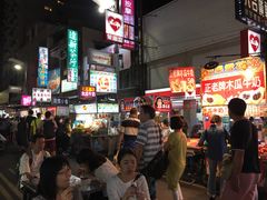 -六合夜市