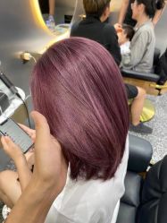 -Tloml salon
