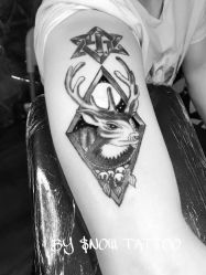 -SNOW TATTOO STUDIO