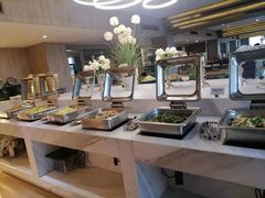 -西安大雁塔科技大学地铁站亚朵酒店