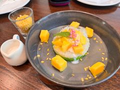 芒果椰子饭-Chom Cafe and Restaurant