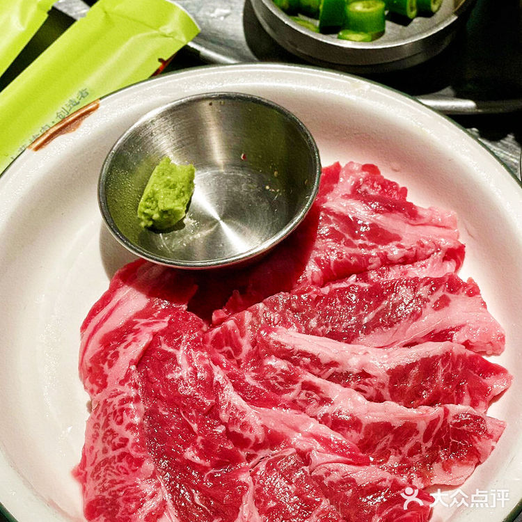 在广州!一口香迷糊的网红山葵烤肉!