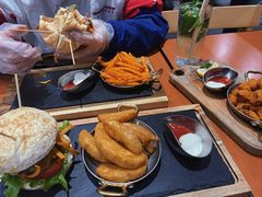 薯角-魏斯理汉堡(西安沣东吾悦店)