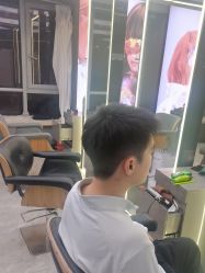 -藤野造型烫发染发