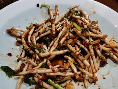 -野山舂·贵州现舂酸汤火锅(鸿通城店)