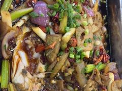 万州烤鱼-金渝海鲜烧烤万州烤鱼店