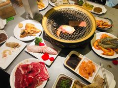 -山焱·炭火自助烤肉(周浦万达店)