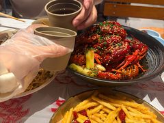 -肥肥虾庄·金牌油焖大虾(杨园滨江时代walk店)