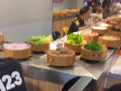 -龍歌自助小火锅(市南金茂湾店)