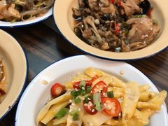 -三镇卤货二公司(汉街店)