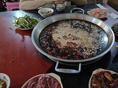 -储奇门鳝鱼火锅(总店)