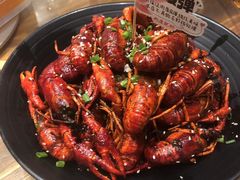 -巴厘龙虾·榜首油焖大虾(音乐学院·沿江酒馆店)