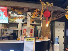 -暴风岛沉浸式体验馆(百联世纪店)