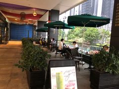 露天位-星巴克臻选(深圳皇庭广场分店)