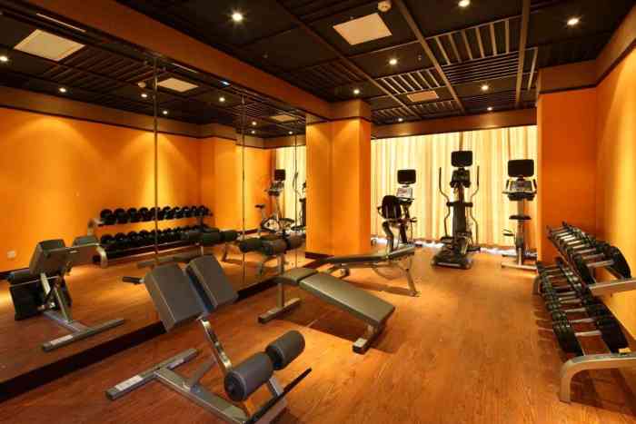 艾尚健身(湖塘店)-"这边位置还是稍微有点偏的 但是锻炼的人.