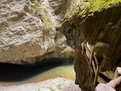 -龙水峡地缝景区