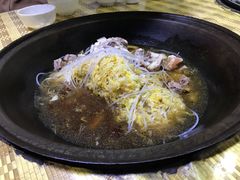 -粘豆包柴火铁锅炖