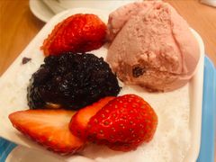 草莓甜心优酪雪-满记甜品(南京虹悦城三店)