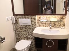 -汕尾巴黎半岛酒店