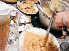 -禄婶鸡煲·打边炉