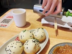 -玖鲜小笼(中山广场店)