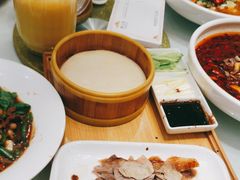 -香山湖家家宴(中山陵店)