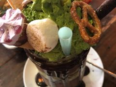 节日狂欢爆炸巧克力-MIKAKU(万达广场上海宝山店)