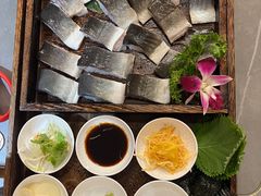 -围炉肉舍•炭烤活鳗•丹东海鲜烤肉(步行街店)