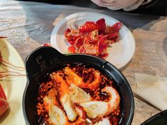 -巴厘龙虾·榜首油焖大虾(音乐学院·沿江酒馆店)