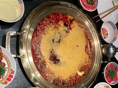 -周小明火锅(黑金冠社区店)