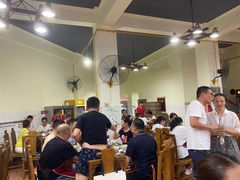 大堂-佘记全家福芋儿鸡(向阳街总店)